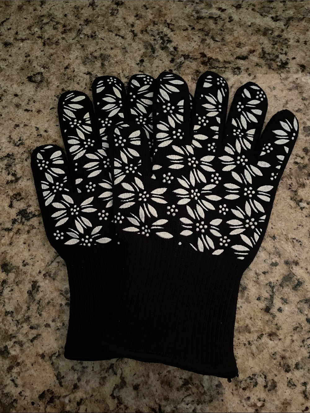 Temptations Oven Gloves